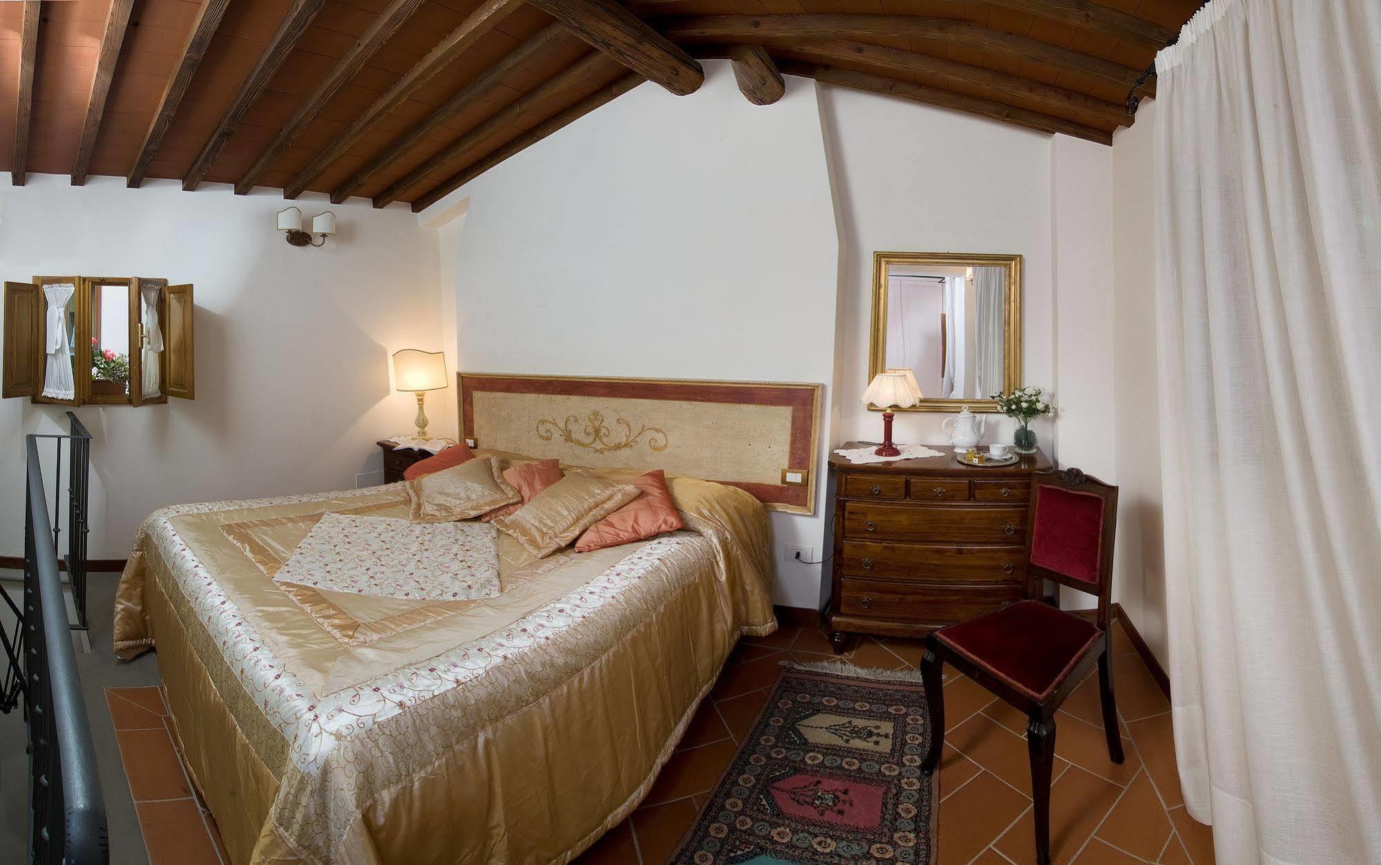 פראטו Accademia Residence מראה חיצוני תמונה